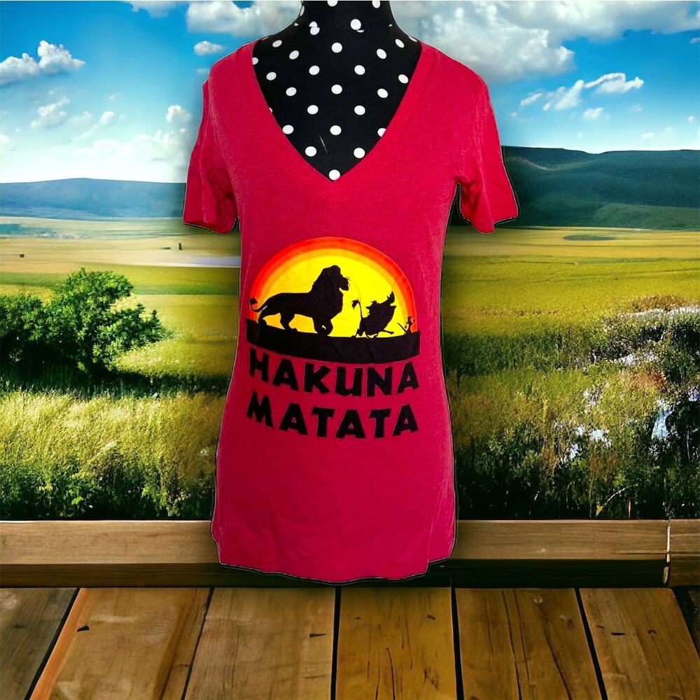 Disney Womens Tee Sz L Hakuna Matata Lion King Red Slim Fit V Neck Shirt Top